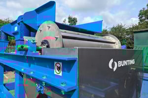 Permanent drum and vibratory feeder