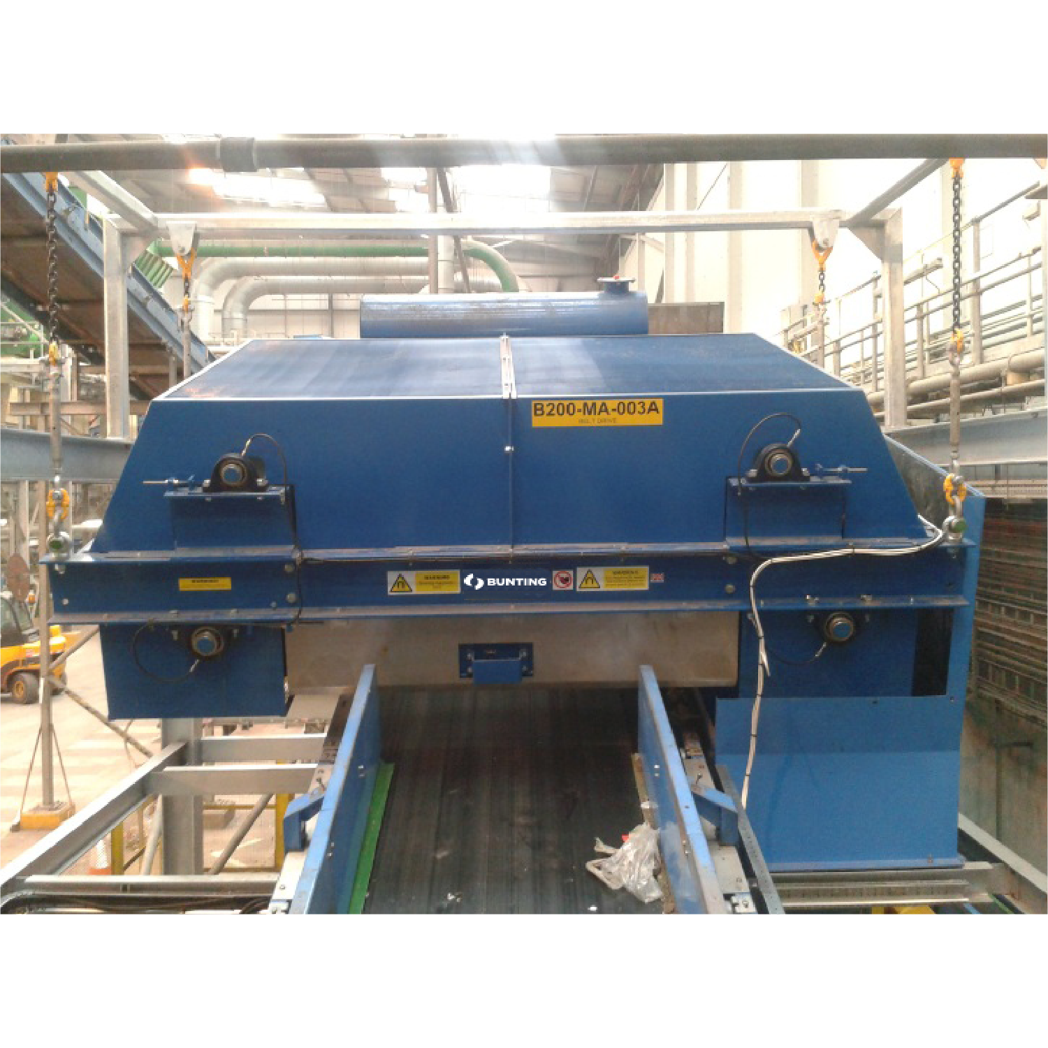 Bunting Overband (Crossbelt) Manget in Recycling Plant